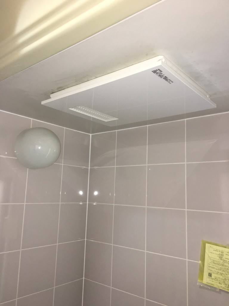 浴室を温かくして快適にお風呂に入れます 浴室を温かくして快適にお風呂に入れます